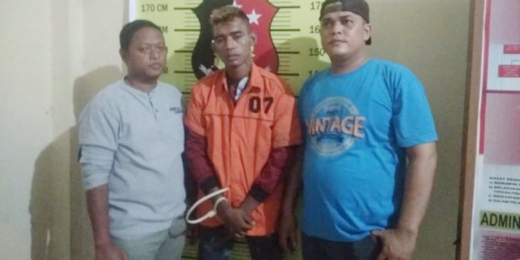 Curi Sepedamotor dari depan Mesjid dan Merampok di depan Hotel TD Pardede, Roma Diciduk Polres Pelabuhan Belawan Curi Sepedamotor dari depan Mesjid dan Merampok di depan Hotel TD Pardede, Roma Diciduk Polres Pelabuhan Belawan