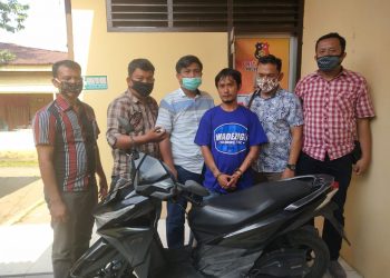 Di Hari Bhayangkara Ke -74, Satu Jam Dilaporkan, Polsek Bangun Langsung Ringkus Pelaku Pencurian Sepedamotor