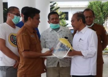 RS HKBP Balige dan RSUD Porsea Terima Bantuan APD Terkait Pandemi Corona