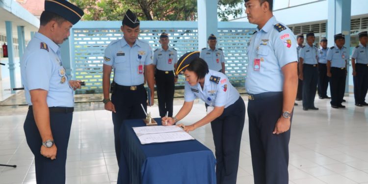 Hari Ini Sertijab Ka Rumkit Dr. Abdul Malik kepada Mayor Kes Dr. Whiko Irwan D., Sp,B