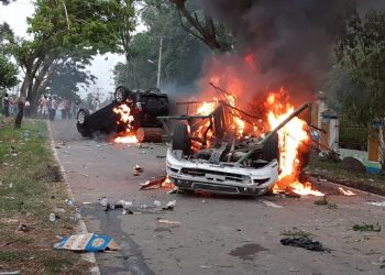 Kerusuhan di Madina, Mobil Wakapolres Dibakar Massa