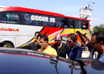 Video Penggerebekan Kurir Pembawa Dua Goni Sabu Asal Malaysia Tujuan Medan