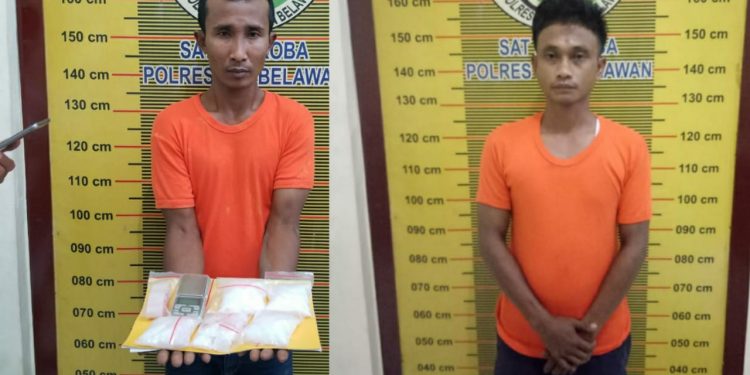 Pengedar Sabu Seret Bandarnya ke Polres Pelabuhan Belawan Pengedar Sabu Seret Bandarnya ke Polres Pelabuhan Belawan