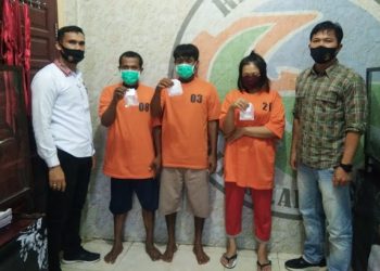 Sari Sitorus Digrebek Bersama Dua Pria di Rumah Kontrakan