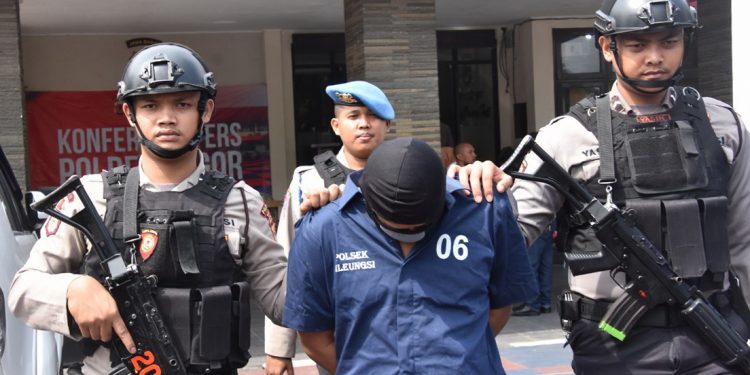 Alat Vital Korban Dipotong lalu Dibawa ke Kantor Polisi, Motifnya Soal Pribadi