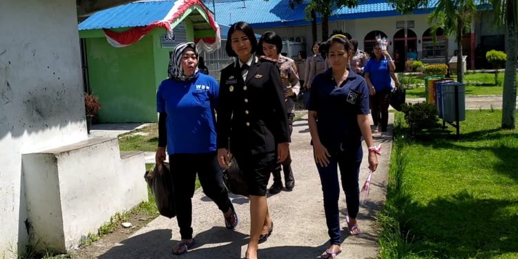 Sambut HUT Polwan ke-71, Kapolsek Medan Helvetia Sambangi Lapas Perempuan