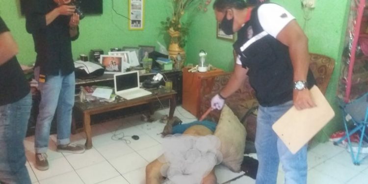 Sahat Maruli Tua Situmorang Ditemukan Tewas dalam Keadaan Setengah Telanjang