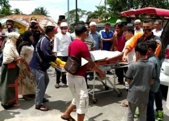 Kumandang Azan Dzuhur dan Isak Tangis Sambut Jenazah Sauki