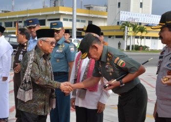 Pangdam I/BB Mayjen TNI MS Fadhilah Sambut Kunjungan Perdana Wapres di Padang