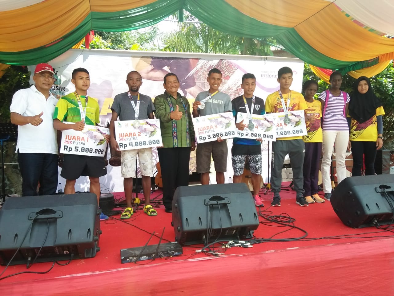 Samosir Lake Toba Ultra Marathon 2018 Sukses. Tahun Depan akan Ada Kategori 150 K