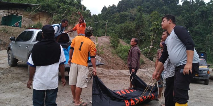 Jenazah Zoin Paribo Siregar, Operator Escavator yang jatuh ke Sungai Akhirnya Ditemukan