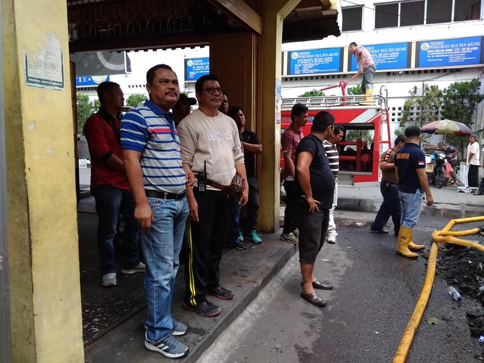 Pedagang Ikan Hias di Mariam Tomong Direlokasi ke Jalan Tenis