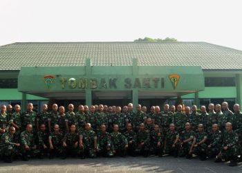 Letkol Inf Ahmad Aziz Lepas 51 Prajurit Yonif 122 Tombak Sakti Ikuti Pendidikan Secaba  TA 2019
