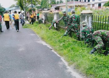 Drainase Tak Berfungsi, Yonif 122/Tombak Sakti Gotong Royong Bersama Polres Siantar dan Warga