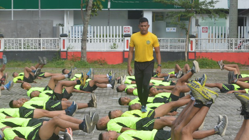 Marathon 10 K dan Senam Sparco Bataliyon 122 Tombak Sakti Jalin Hubungan Sosial Masyarakat