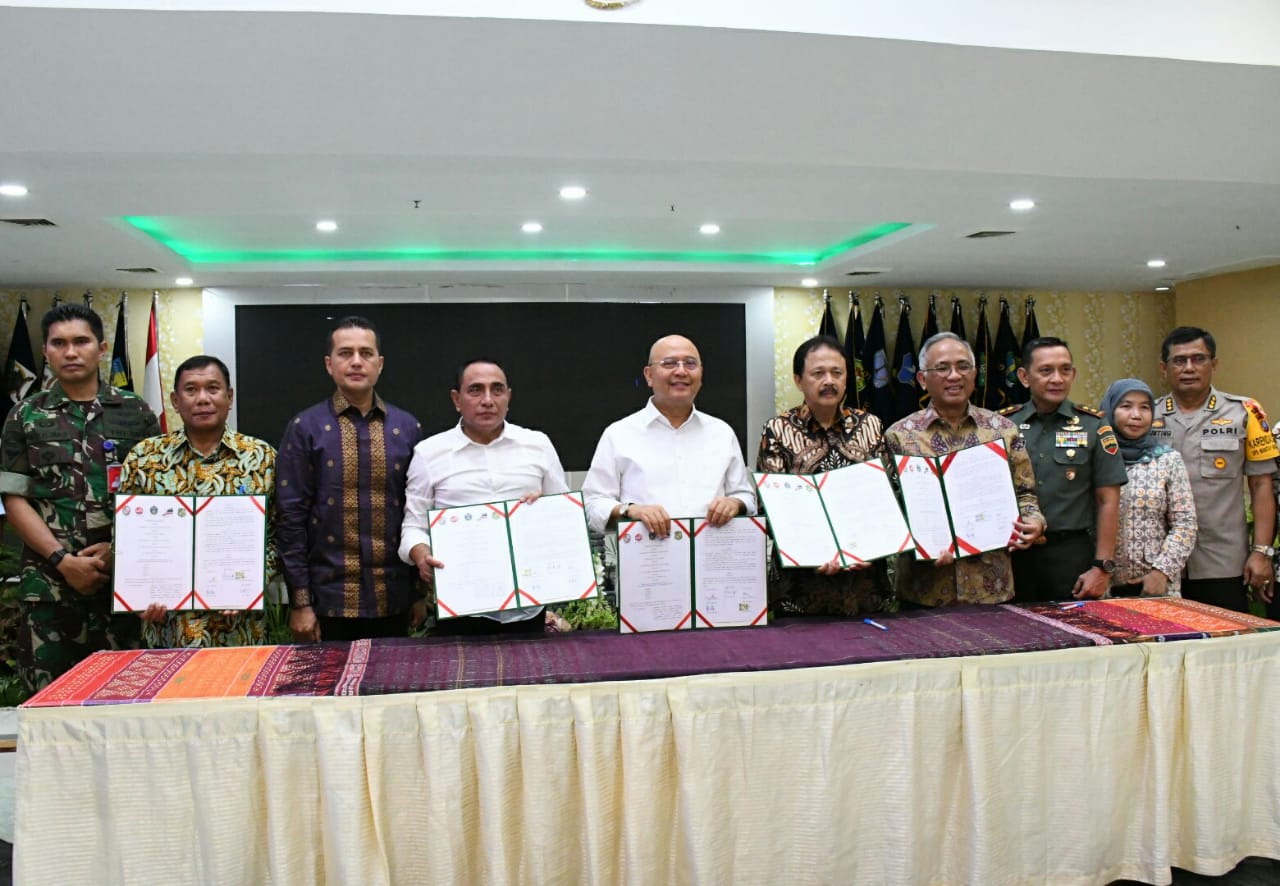 Kesepakatan Pembangunan Jalan Tol Dihadiri Pangdam I Bukit Barisan Kesepakatan Pembangunan Jalan Tol Dihadiri Pangdam I Bukit Barisan