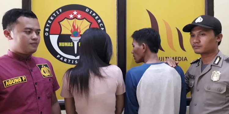 Dua Sejoli Diciduk dari Rumah Kontrakan Dua Sejoli Diciduk dari Rumah Kontrakan