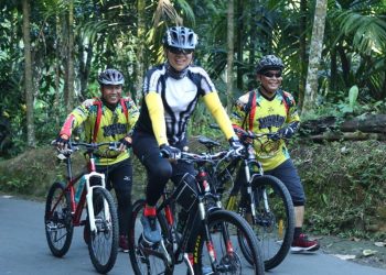 Sepeda Santai Mileneal Road Safety Festival Dibuka Kapolda