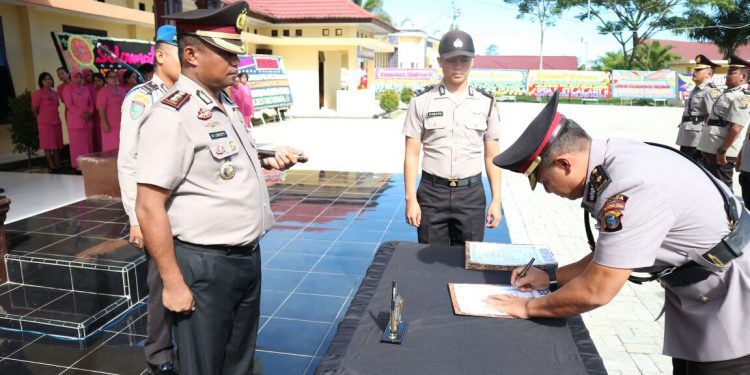 Pergantian Wakapolres, Kasat dan 7 Kapolsek di Simalungun. Ini Daftar Pejabat yang Baru...