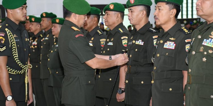 Hari ini Sertijab 10 Pamen Kodam I Bukit Barisan Hari ini Sertijab 10 Pamen Kodam I Bukit Barisan