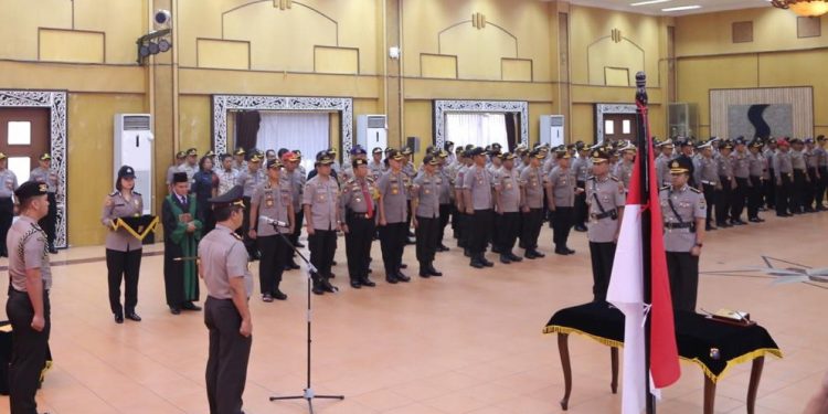 Sertijab Dirlantas Polda Sumut dari Kombes Pol Yuli Kurniawan kepada Kombes Pol Kemas Ahmad Yamin