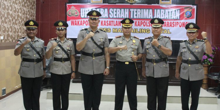 Kapolres Madina Pimpin Sertijab Waka Polres dan Kasat Lantas serta Kapolsek Muara Sipongi