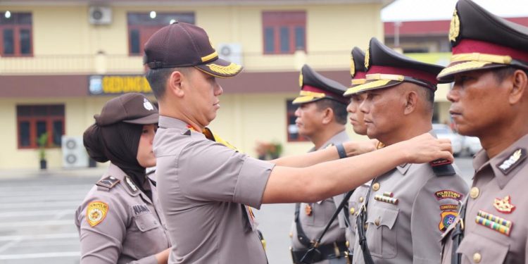 Kapolrestabes Medan Pimpin Sertijab Kapolsek Medan Area, Percut Sei Tuan, Kasat Tahti dan Kasi Propam