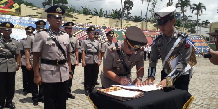 AKP Edi Qorinas Jabat Kasat Reskrim, Enam Kapolsek Jajaran Diserahterimakan