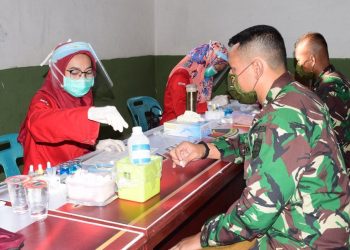 Yonarmed 2/105 KS Donorkan darah di Tengah Pandemi Corona