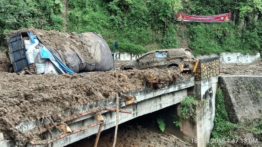Jalan Siantar-Parapat di Sibaganding Putus, Kapolres Sarankan Jalur Alternatif