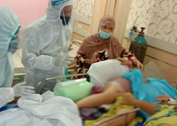 Disenggol Betor, Lindayani Pasaribu Luka-luka dan Asyari Limbong Tertimpa Sepedamotor