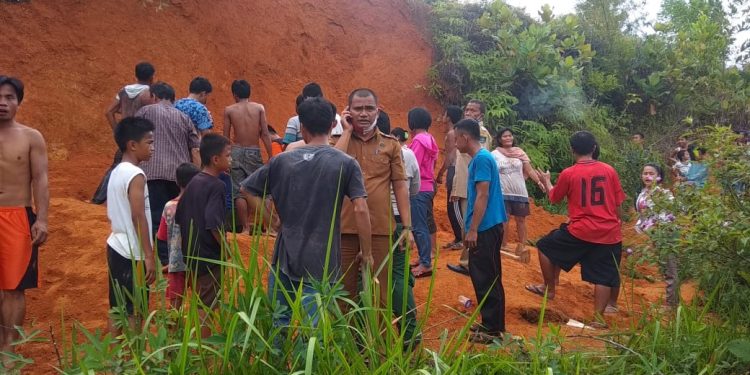 Mengambil Pasir untuk Pondasi Rumah, Empat Orang Tertimbun Longsor di Sibolga