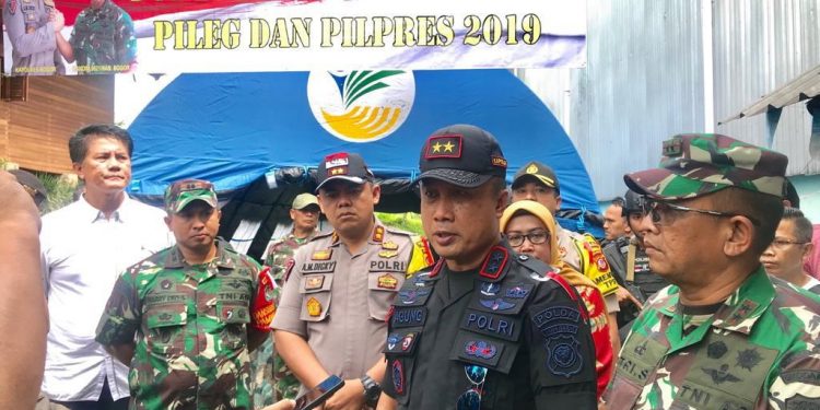 Kapolda Jabar Bersama Pangdam III Siliwangi Tinjau Rapat Pleno di Wilayah Kabupaten Bogor