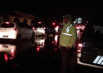 Banjir Meluap di Jembatan Sigagak, Arus Lalu Lintas Dari arah Medan ke Siantar Terputus 1 Jam