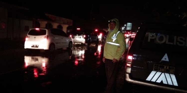 Banjir Meluap di Jembatan Sigagak, Arus Lalu Lintas Dari arah Medan ke Siantar Terputus 1 Jam