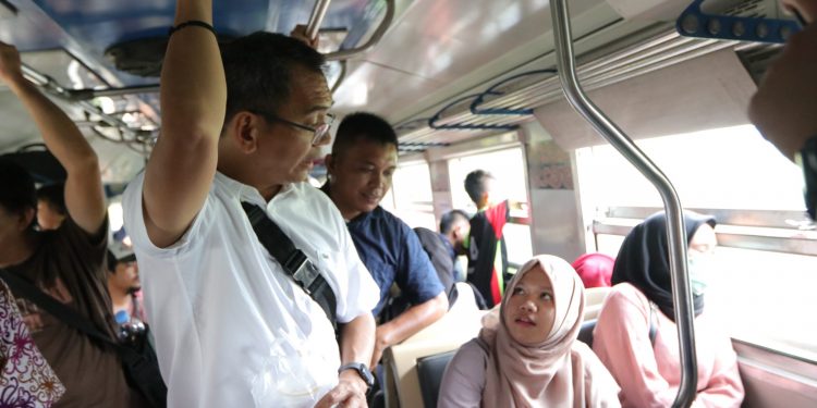 Memilih Agama Itu Pribadi, Membangun Bangsa Itu Bersama Memilih Agama Itu Pribadi, Membangun Bangsa Itu Bersama