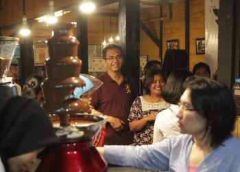 Sihar Selalu Menyempatkan Nikmati Kopi di Setiap Kunjungan