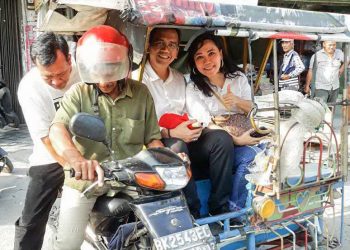Diajak Naik Becak di Lubukpakam, Sihar: Jangankan Naik Becak, Jalan Kakipun Kulakukan