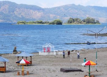 Pantai Batu Hoda Menambah Destinasi Wisata Danau Toba