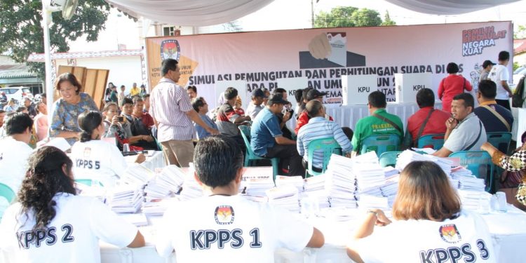 Simulasi Pemungutan Suara, Petugas KPPS Grogi dan Butuh Waktu Lama Hitung Logistik