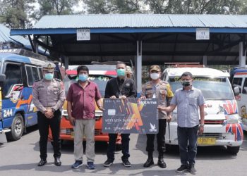 94 Supir Angkutan Umum Dapat Tabungan dari Kapolres Simalungun