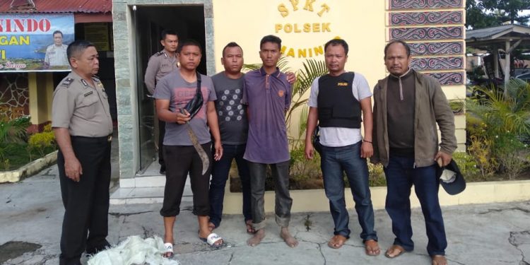Makan tak Dikasih Lauk, Joni Rumahorbo Tebas Bapak dan Ibunya di Samosir Makan tak Dikasih Lauk, Joni Rumahorbo Tebas Bapak dan Ibunya di Samosir