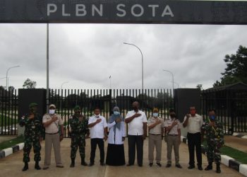 Satgas Pamtas Yonif 125/Simbisa Hadiri Rapat Penataan dan Pembagian Kios di PLBN Sota