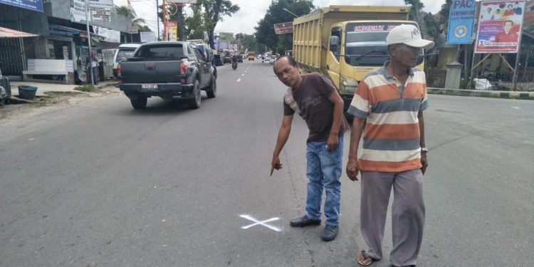 Jisman Pangaribuan, Jadi Korban Tabrak Lari di Depan Timbangan Simpang 2 Jisman Pangaribuan, Jadi Korban Tabrak Lari di Depan Timbangan Simpang 2