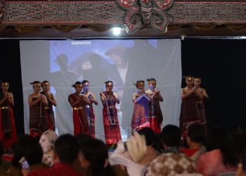 Meretas Ulos lewat Simposium Nasional Tenun Nusantara di Kawasan Danau Toba