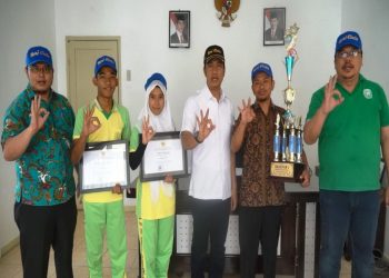 Annisa Marpaung dan Cristian Ritonga 2 Siswa SMP Siantar Yang Berprestasi di Bidang Lingkungan Hidup
