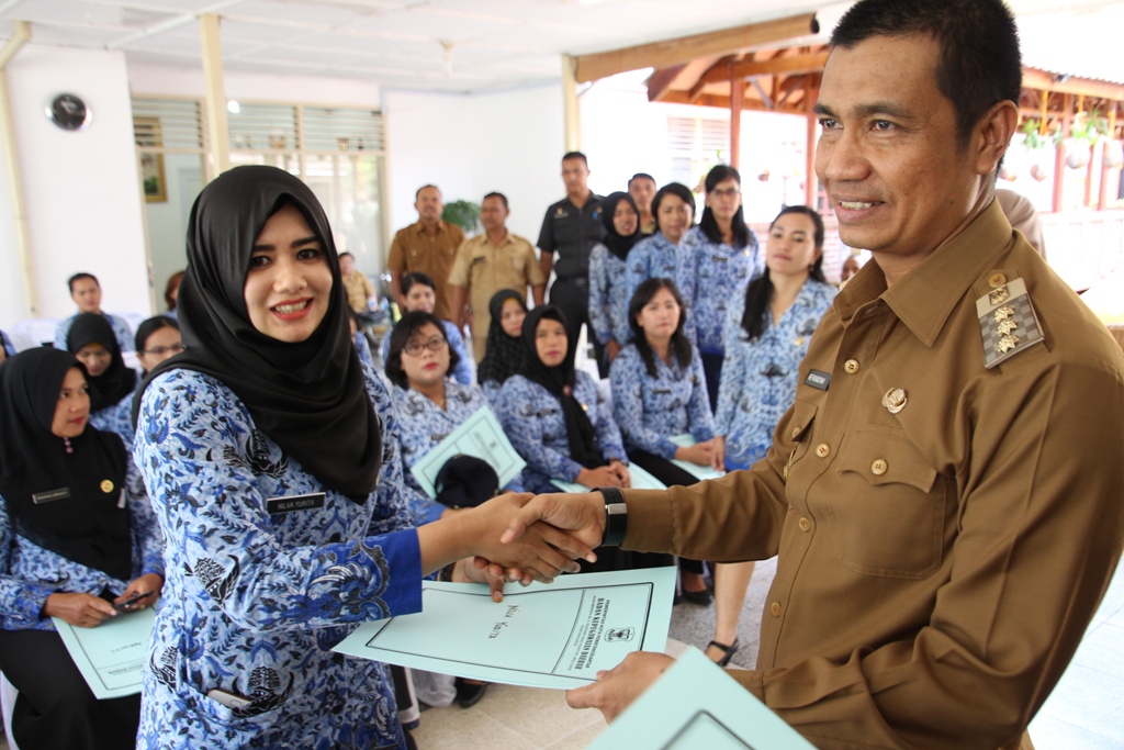 Selamat, 48 CPNS di Siantar Terima SK PNS