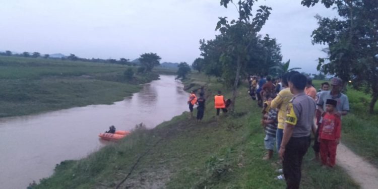 Anak 11 Tahun Tenggelam dan Hilang di Sungai