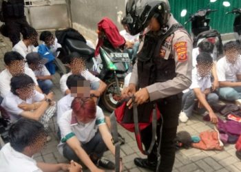 Puluhan Pelajar Diamankan, Sebilah Clurit Didapati dari Tas