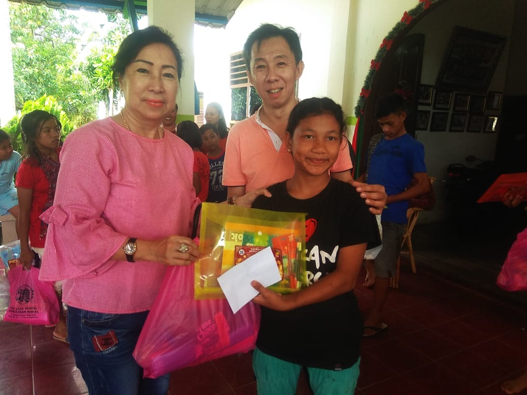 Jelang Natal, YSKM Salurkan Bantuan ke Panti Asuhan dan Pusat Rehab Disabilitas